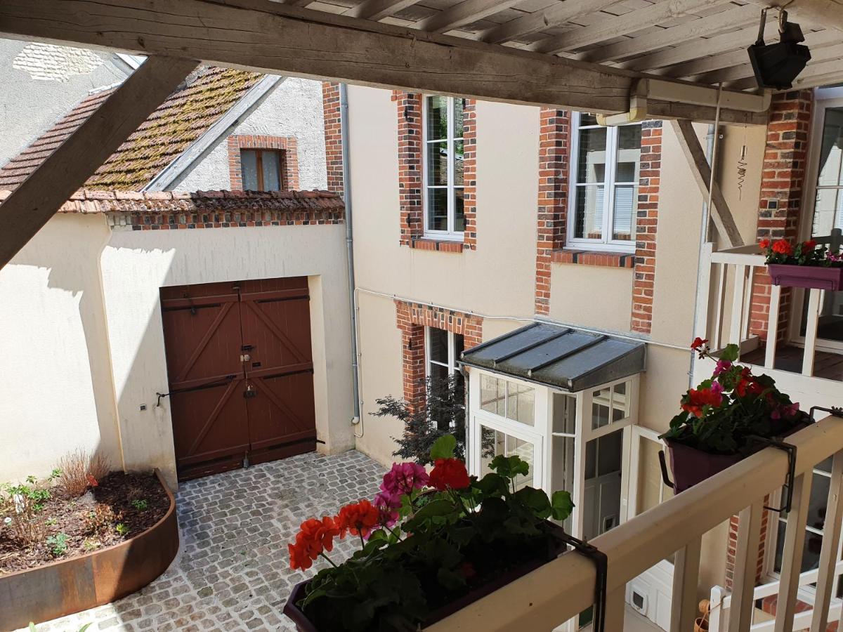 Mareuil-sur-Ay La Cour Des Marotiers Bed & Breakfast エクステリア 写真